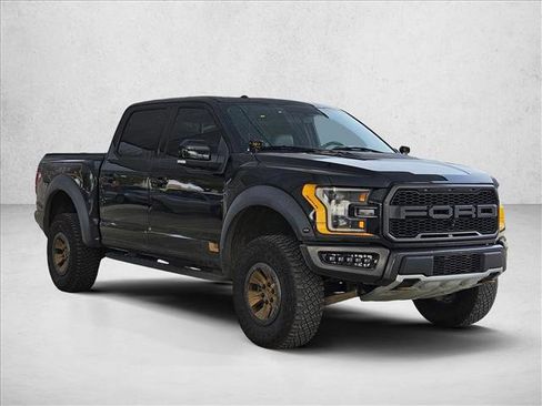 Used 2018 Ford F150 Raptor w/ Equipment Group 802A Luxury image 3