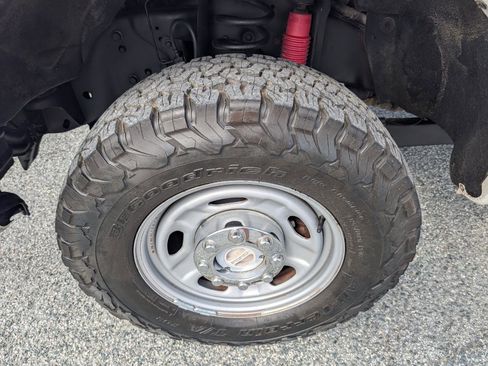 Used 2014 Ford F250 XL w/ Power Equipment Group AWD/4WD image 12