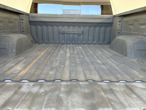 Used 2023 GMC Sierra 1500 AT4 w/ Technology Package AWD/4WD image 7