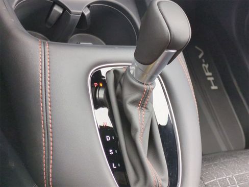 Used 2023 Honda HR-V LX image 30