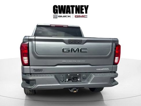 Used 2021 GMC Sierra 1500 Elevation w/ LPO, Elevation Black Package AWD/4WD image 4