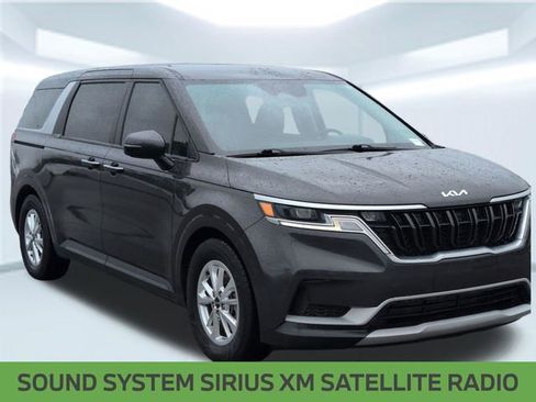 Used 2022 Kia Carnival LX image 8