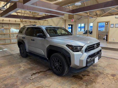 Used 2025 Toyota 4Runner SR5 image 2