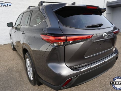 Used 2022 Toyota Highlander L image 9
