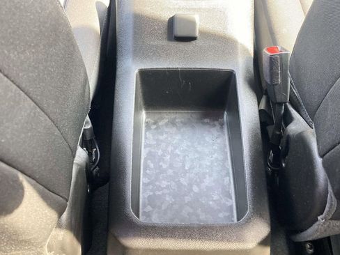 Used 2023 Chevrolet Colorado W/T image 17