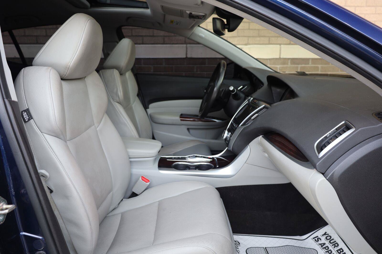 Used 2015 Acura TLX w/ Technology Package FWD image 26