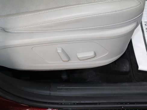 Used 2024 Kia Sorento SX image 31