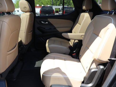 Used 2022 Chevrolet Traverse Premier AWD/4WD image 25