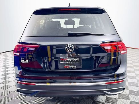 Used 2022 Volkswagen Tiguan SE AWD/4WD image 6