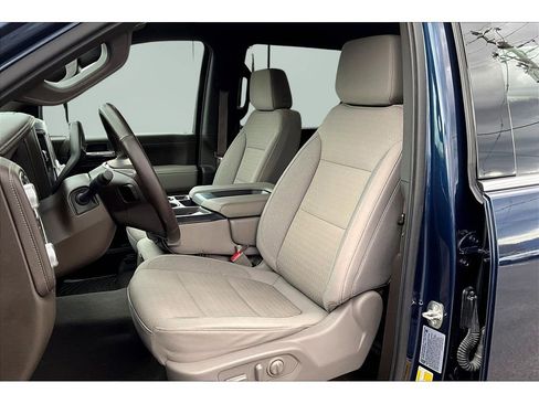 Used 2022 GMC Sierra 3500 SLE w/ SLE Convenience Package image 22