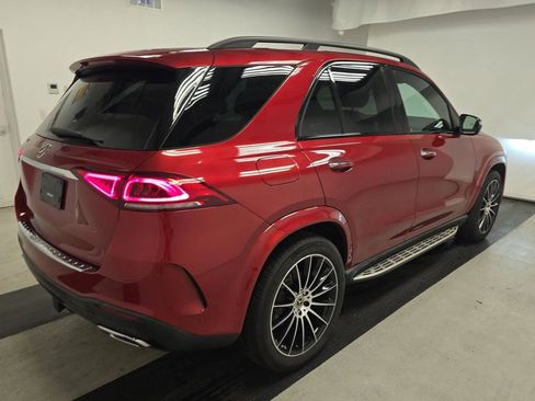 Used 2021 Mercedes-Benz GLE 350 w/ AMG Line Exterior image 2
