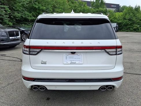 Used 2023 Lincoln Aviator Reserve w/ Equipment Group 201A AWD/4WD image 5