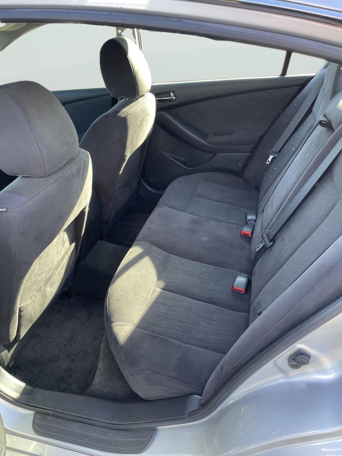 Used 2011 Nissan Altima 2.5 S w/ Convenience Pkg FWD image 16