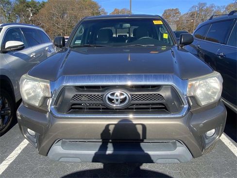 Used 2013 Toyota Tacoma PreRunner image 2