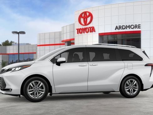 New 2025 Toyota Sienna Limited image 23
