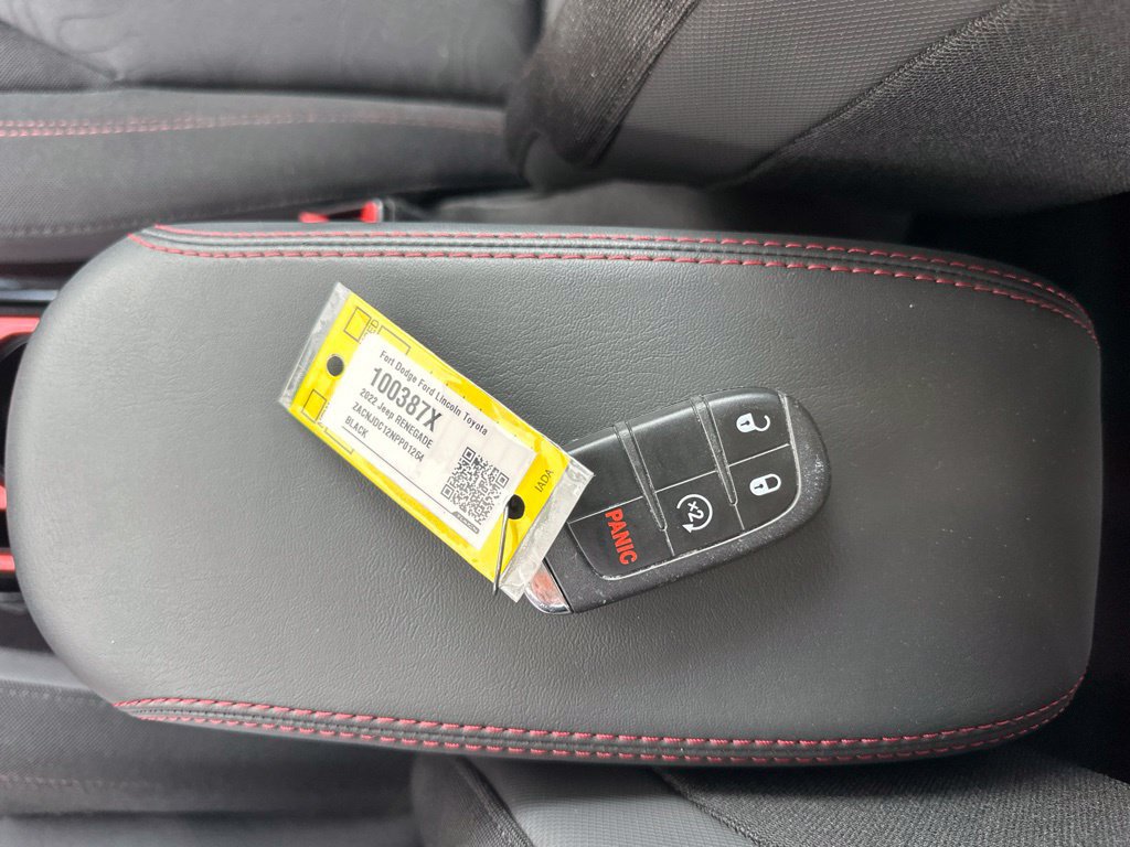 Used 2022 Jeep Renegade Trailhawk AWD/4WD image 50