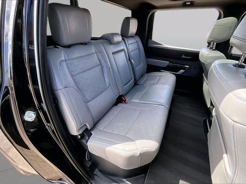 Used 2025 Toyota Tundra Limited AWD/4WD image 20