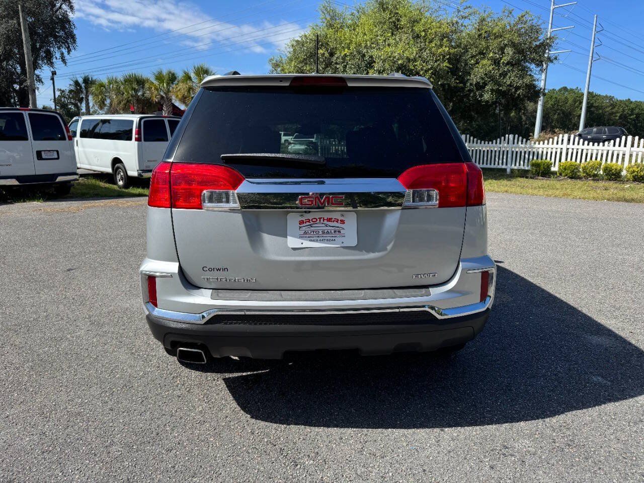 Used 2017 GMC Terrain SLT AWD/4WD image 34