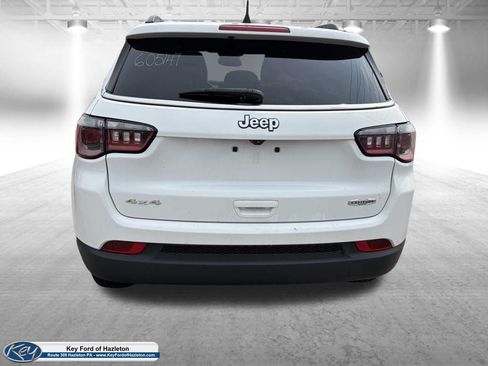 Used 2024 Jeep Compass Latitude AWD/4WD image 10