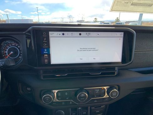 New 2026 Jeep Gladiator Willys AWD/4WD image 19