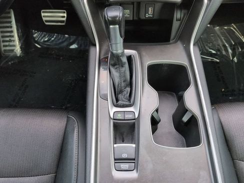 Used 2018 Honda Accord Sport image 18