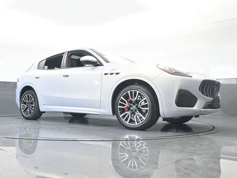 Used 2023 Maserati Grecale GT image 65