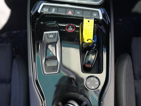 Used 2022 Audi e-tron GT Premium Plus image 43