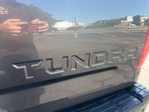 Used 2016 Toyota Tundra Limited w/ Tundra Package #1 AWD/4WD image 19