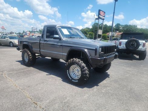 Used 1989 Jeep Comanche Pioneer AWD/4WD image 3
