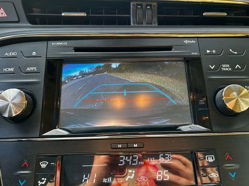 Used 2018 Toyota Avalon XLE Premium image 13