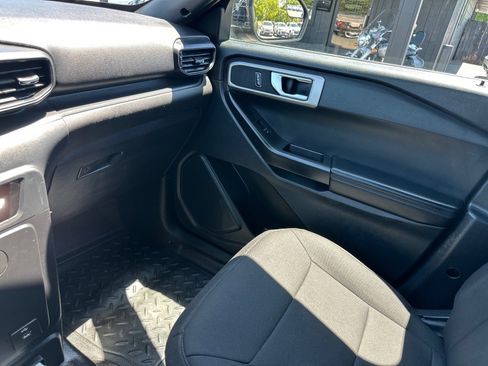 Used 2022 Ford Explorer 4WD Police Interceptor image 24