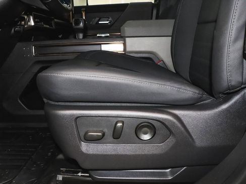 Used 2024 GMC Hummer EV 3X image 22