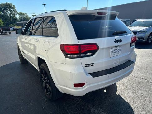 Used 2020 Jeep Grand Cherokee Altitude AWD/4WD image 6