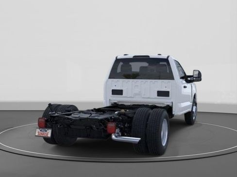New 2026 Ford F350 XL w/ XL Chrome Package RWD image 8