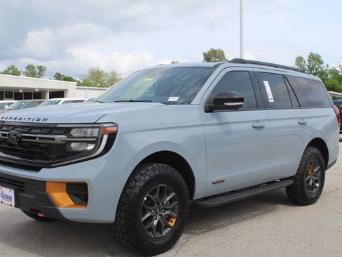 New 2026 Ford Expedition Tremor AWD/4WD image 2