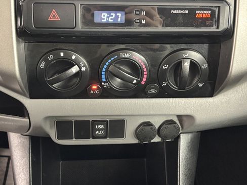 Used 2014 Toyota Tacoma 4x4 Double Cab image 24