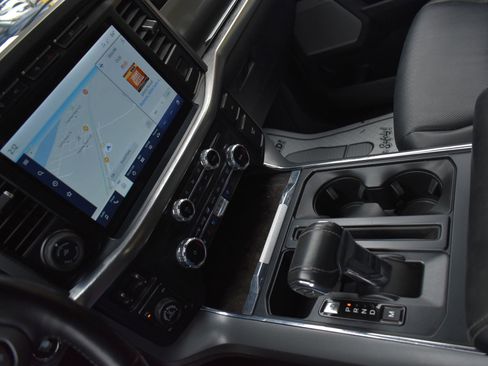 Used 2022 Ford F150 Lariat w/ Equipment Group 502A High image 24