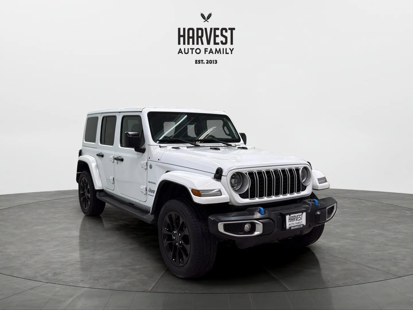 Used 2024 Jeep Wrangler Unlimited Sahara w/ Technology Group AWD/4WD image 10