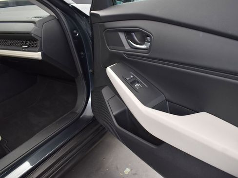 Used 2024 Honda Accord EX image 23