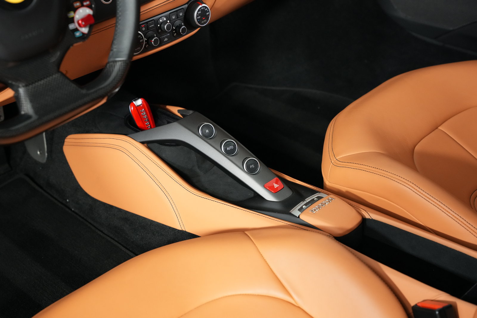 Used 2016 Ferrari 488 GTB RWD image 29