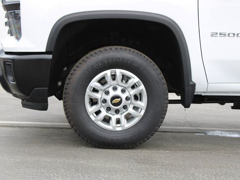 Used 2026 Chevrolet Silverado 2500 W/T w/ WT Convenience Package RWD image 34