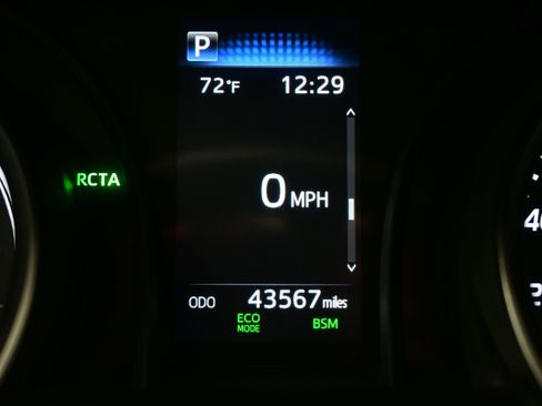 Used 2024 Toyota Camry SE w/ Convenience Package image 25