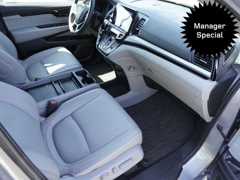 Used 2023 Honda Odyssey Touring image 23