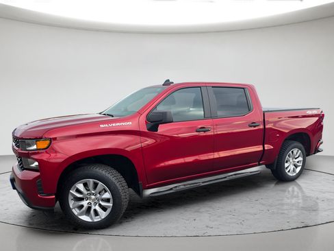 Used 2022 Chevrolet Silverado 1500 Custom w/ Safety Confidence Package AWD/4WD image 1
