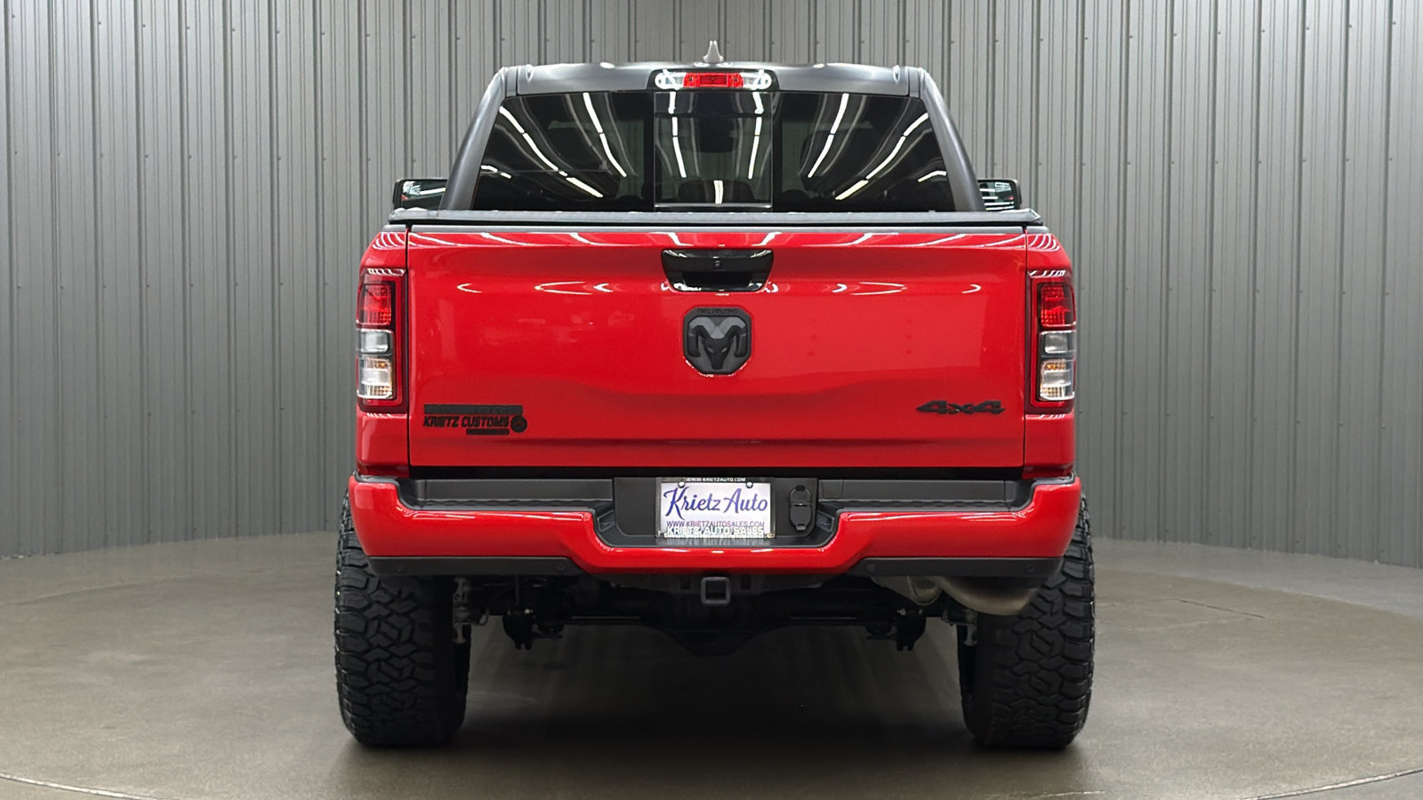 Used 2024 RAM 1500 4x4 Crew Cab image 4