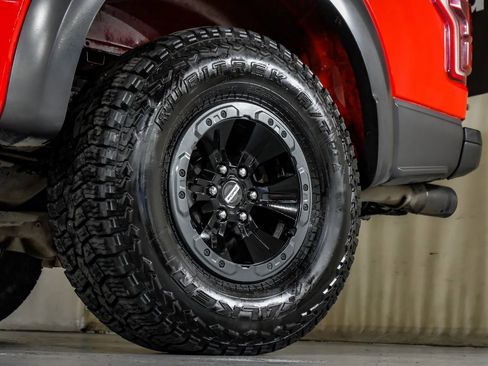 Used 2018 Ford F150 Raptor w/ Equipment Group 802A Luxury image 55