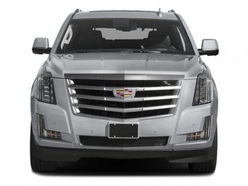 Used 2017 Cadillac Escalade Luxury image 7