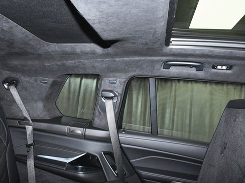 Used 2023 BMW X7 xDrive40i w/ M Sport Package image 67