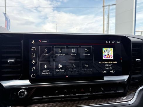 Used 2026 GMC Sierra 1500 Elevation w/ Preferred Package image 15