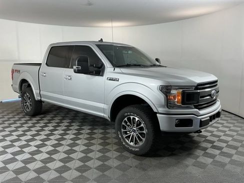 Used 2019 Ford F150 XLT w/ Equipment Group 302A Luxury AWD/4WD image 3